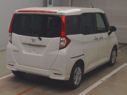 2022 Toyota Roomy