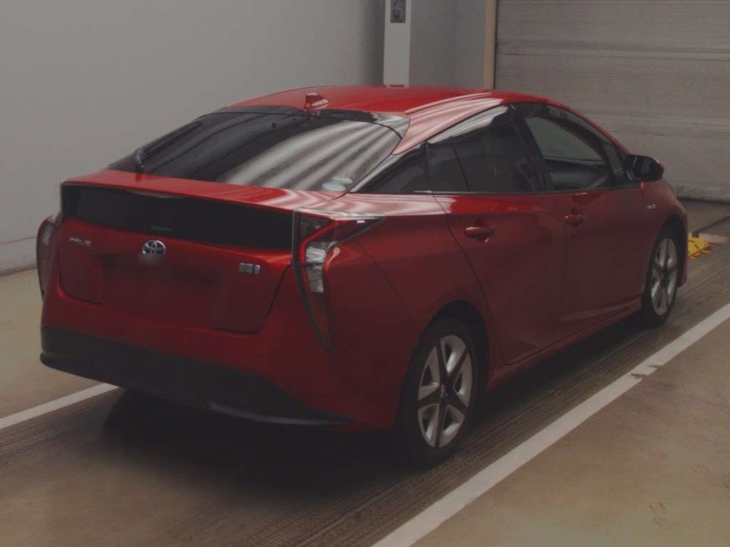 2018 Toyota Prius ZVW50[1]