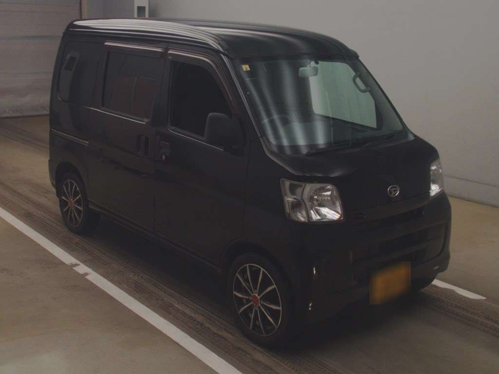 2017 Daihatsu Hijet Cargo S321V[2]