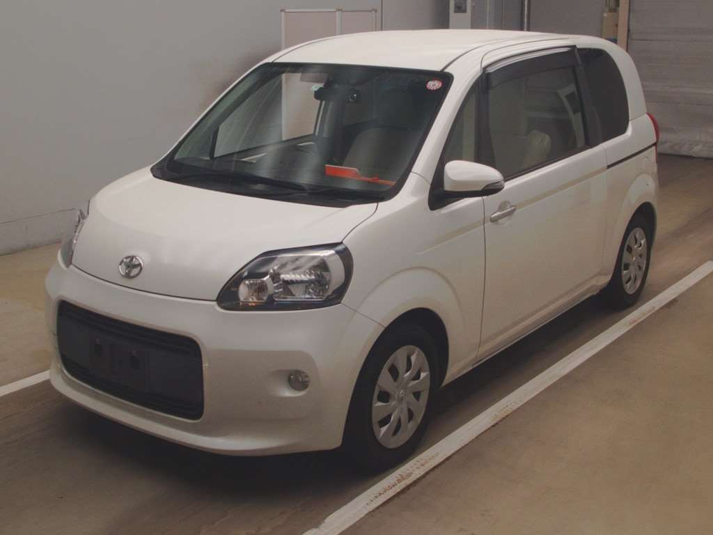 2013 Toyota Porte NCP141[0]