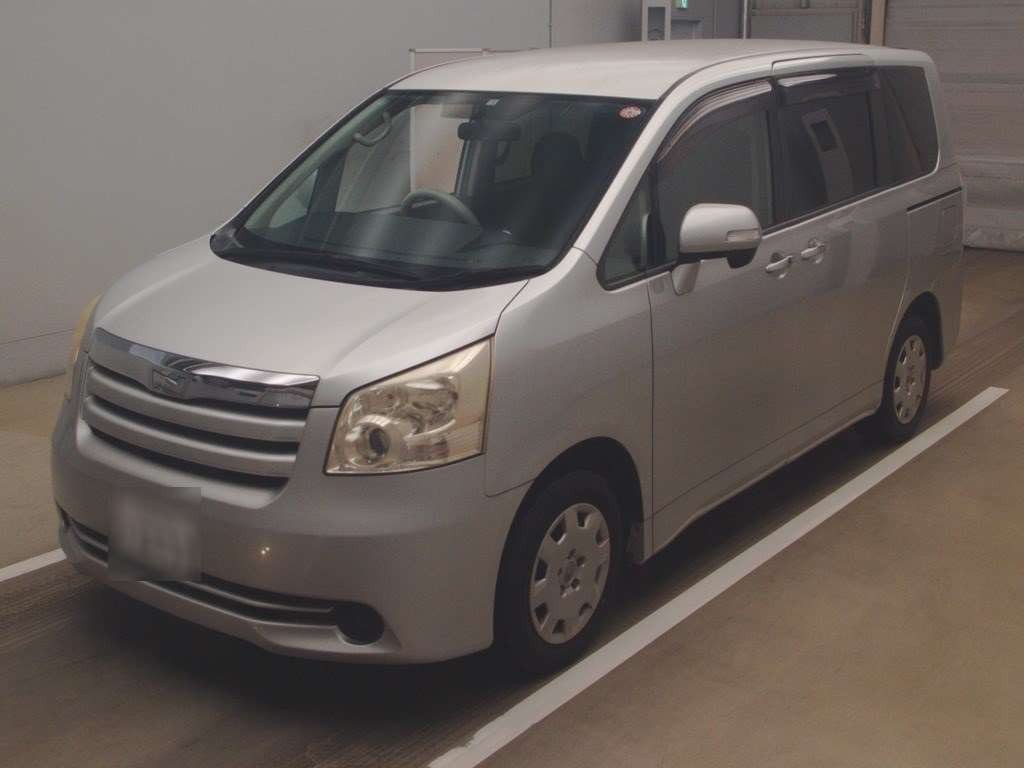 2009 Toyota Noah ZRR70G[0]