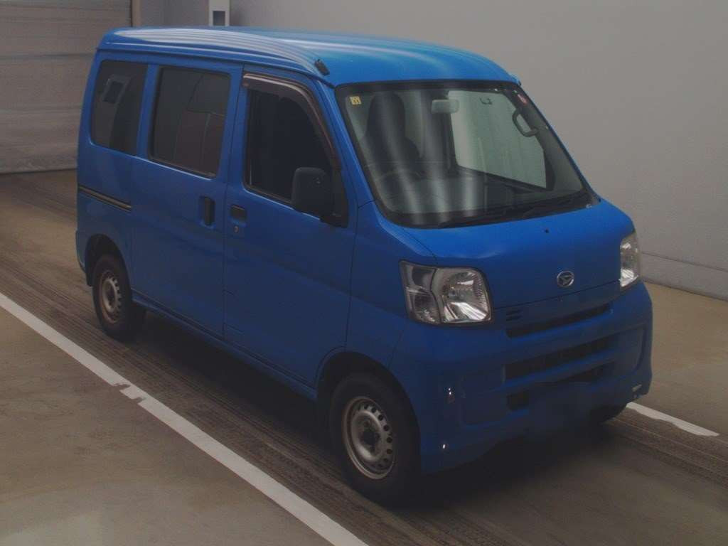 2015 Daihatsu Hijet Cargo S321V[2]