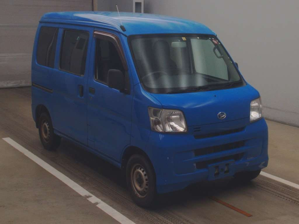 2016 Daihatsu Hijet Cargo S321V[2]