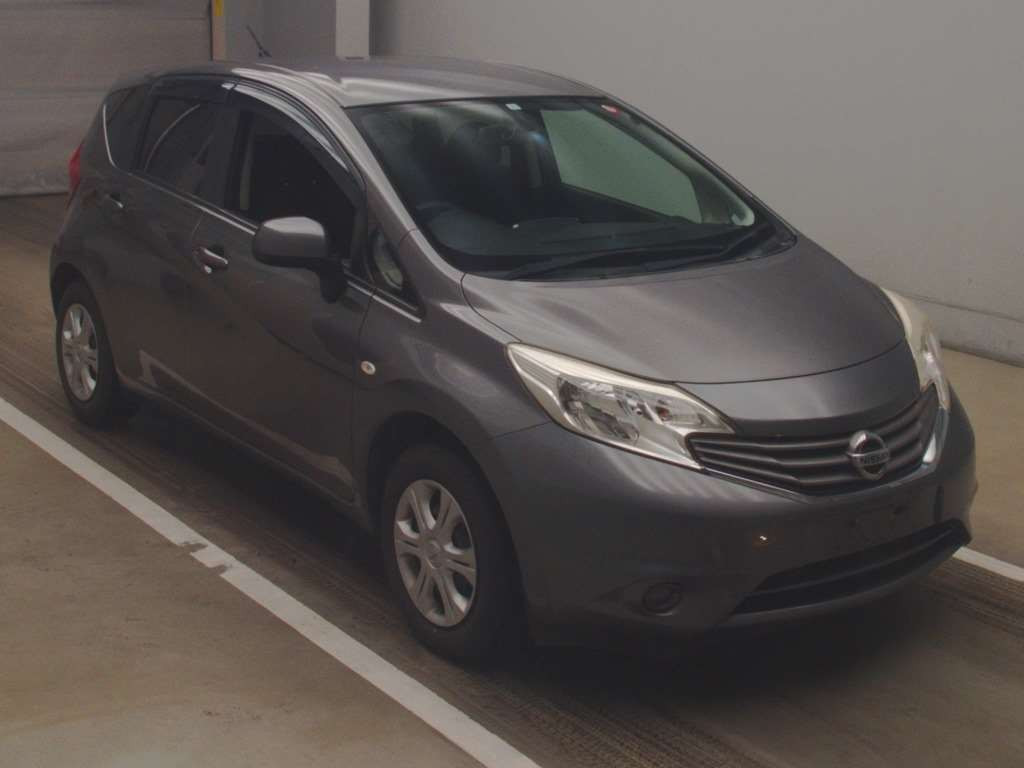 2013 Nissan Note E12[2]