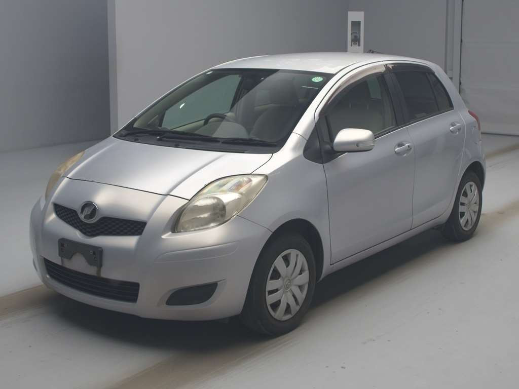 2010 Toyota Vitz SCP90[0]