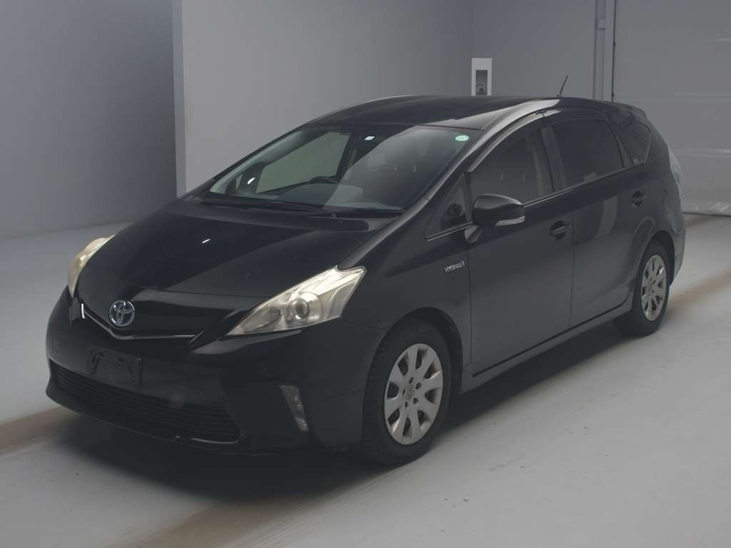 2012 Toyota Prius alpha ZVW41W[0]