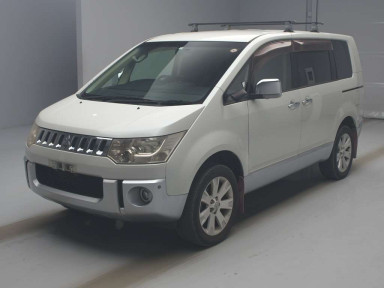 2009 Mitsubishi Delica D5