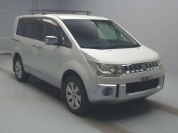 2009 Mitsubishi Delica D5