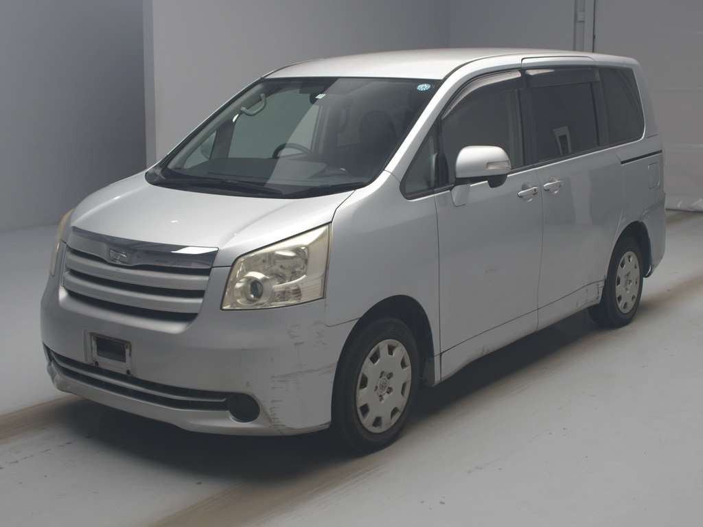 2007 Toyota Noah ZRR70G[0]