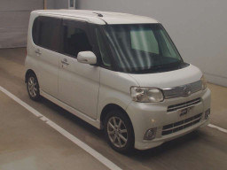 2012 Daihatsu Tanto