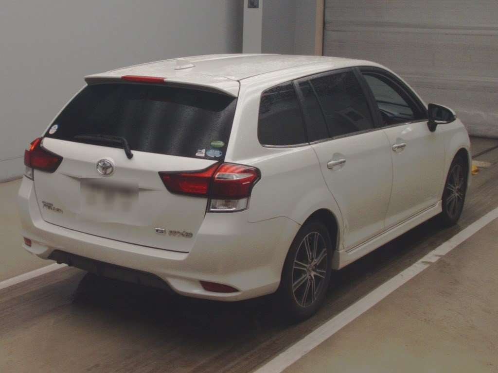 2017 Toyota Corolla Fielder NRE161G[1]