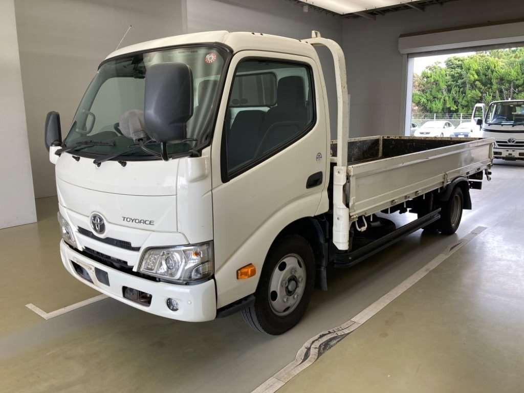 2019 Toyota Toyoace Truck XZU655[0]