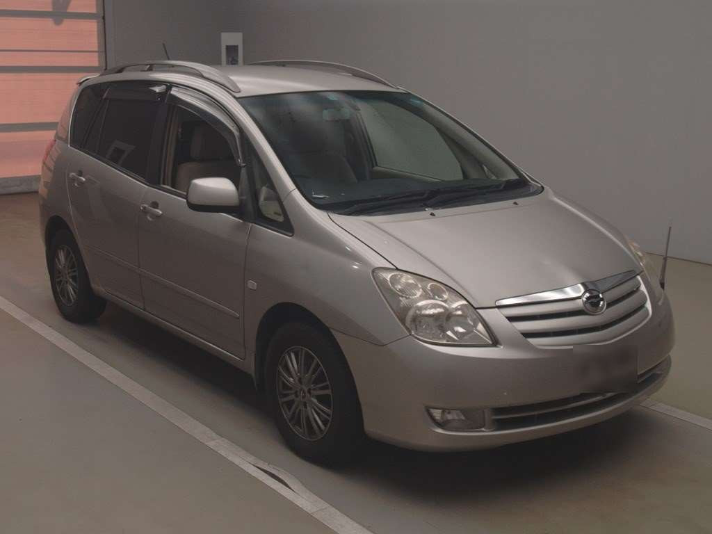 2003 Toyota Corolla Spacio NZE121N[2]