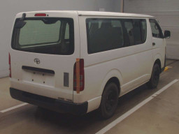 2010 Toyota Regiusace Van