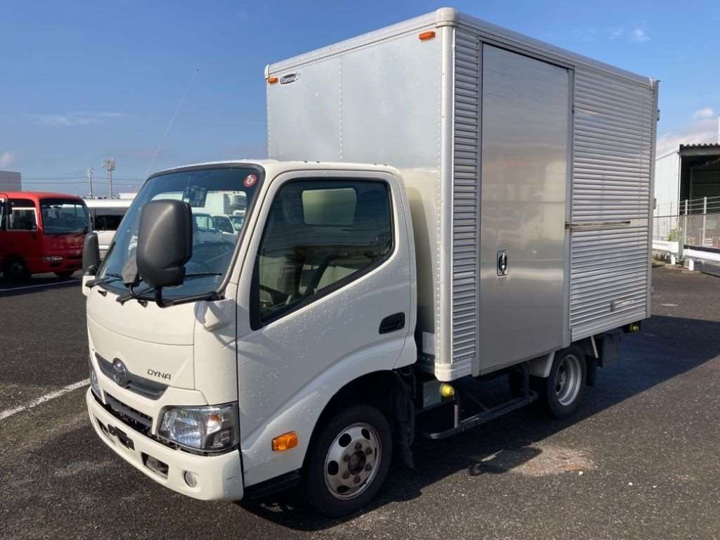 2018 Toyota Dyna Truck TRY220[0]