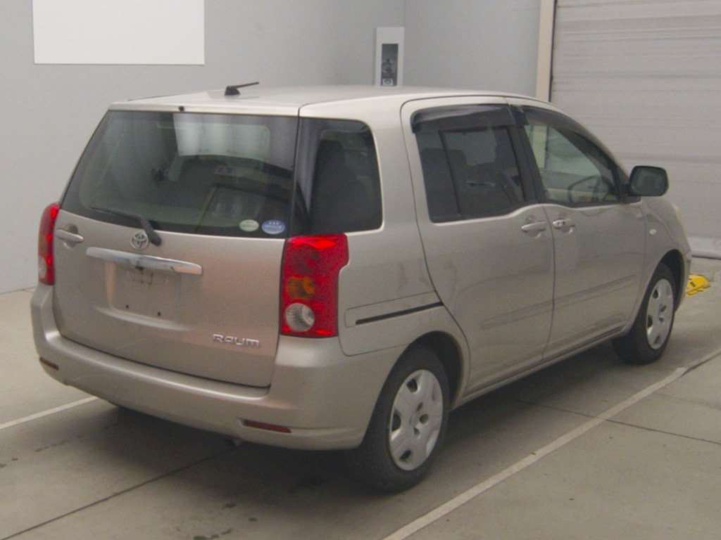 2006 Toyota Raum NCZ20[1]