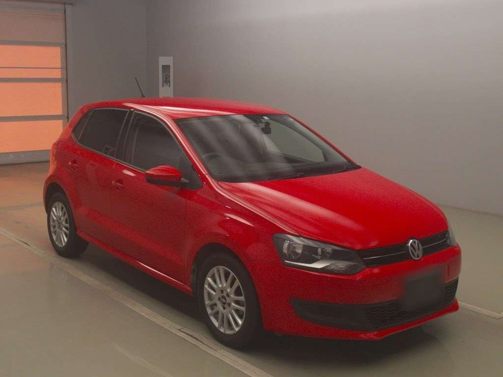 2014 Volkswagen Polo 6RCBZ[2]