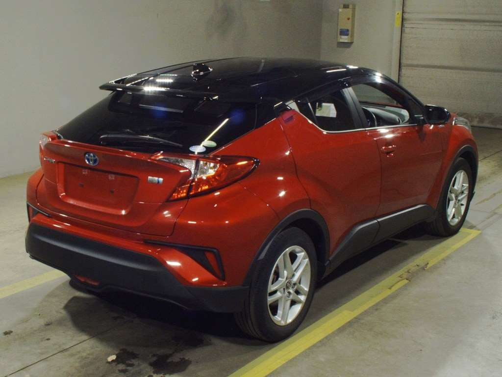 2019 Toyota C-HR ZYX11[1]