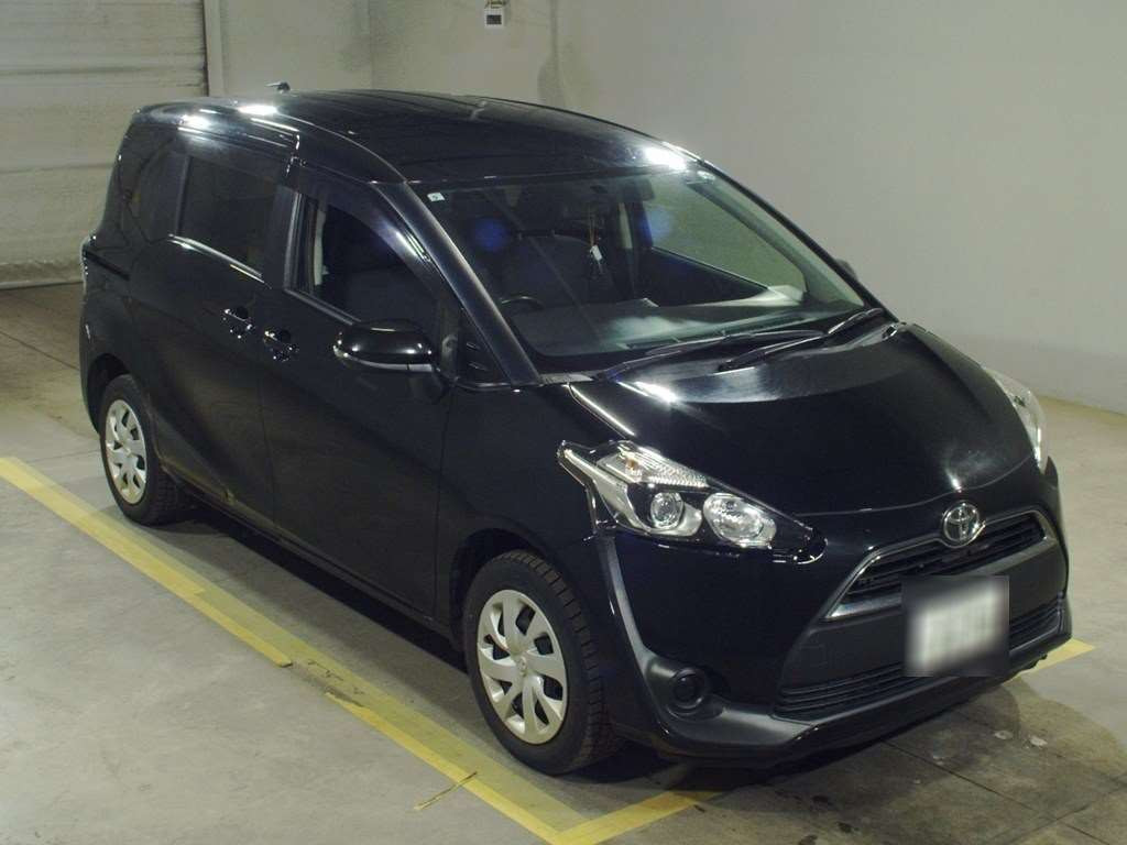 2015 Toyota Sienta NCP175G[2]