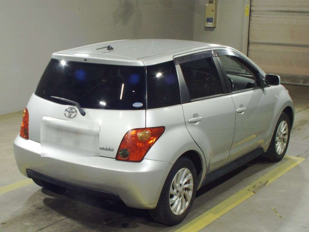 2002 Toyota IST NCP60[1]