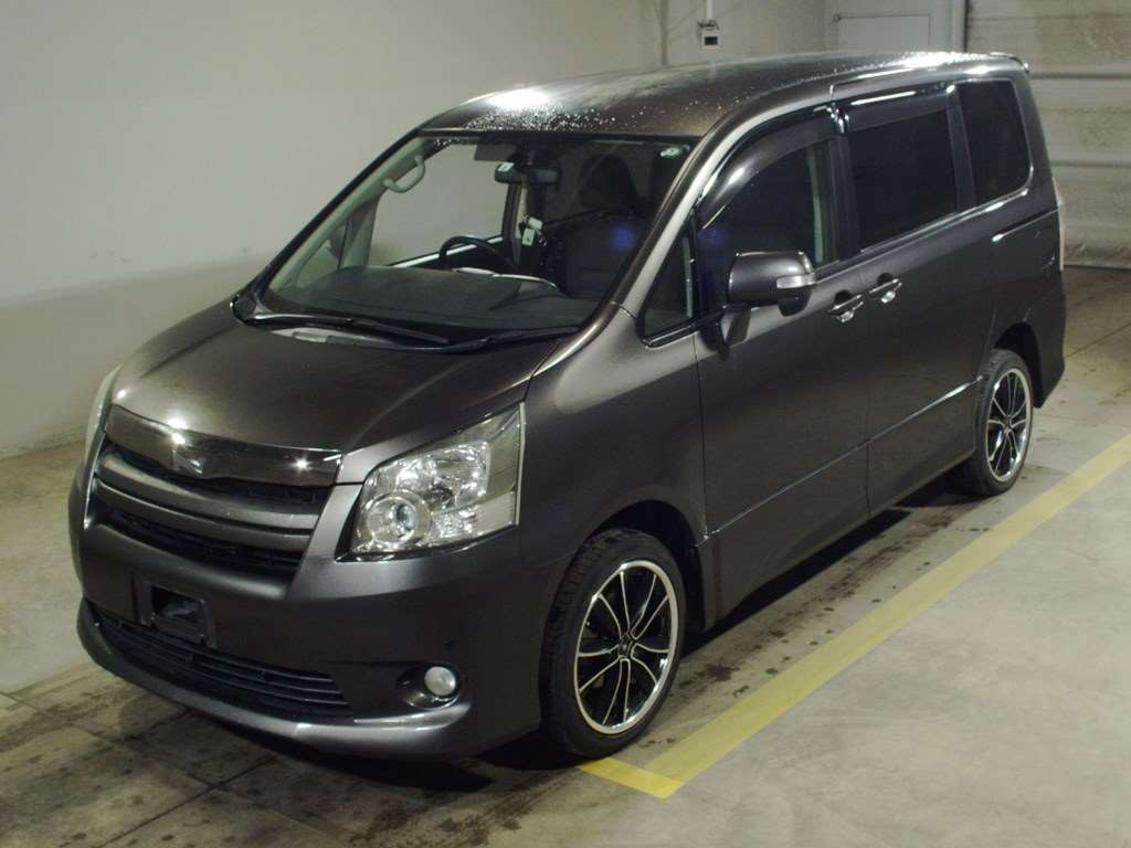 2009 Toyota Noah ZRR75W[0]