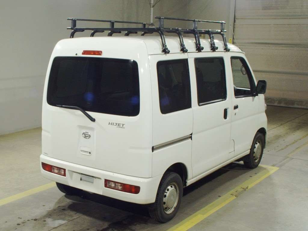 2014 Daihatsu Hijet Cargo S331V[1]