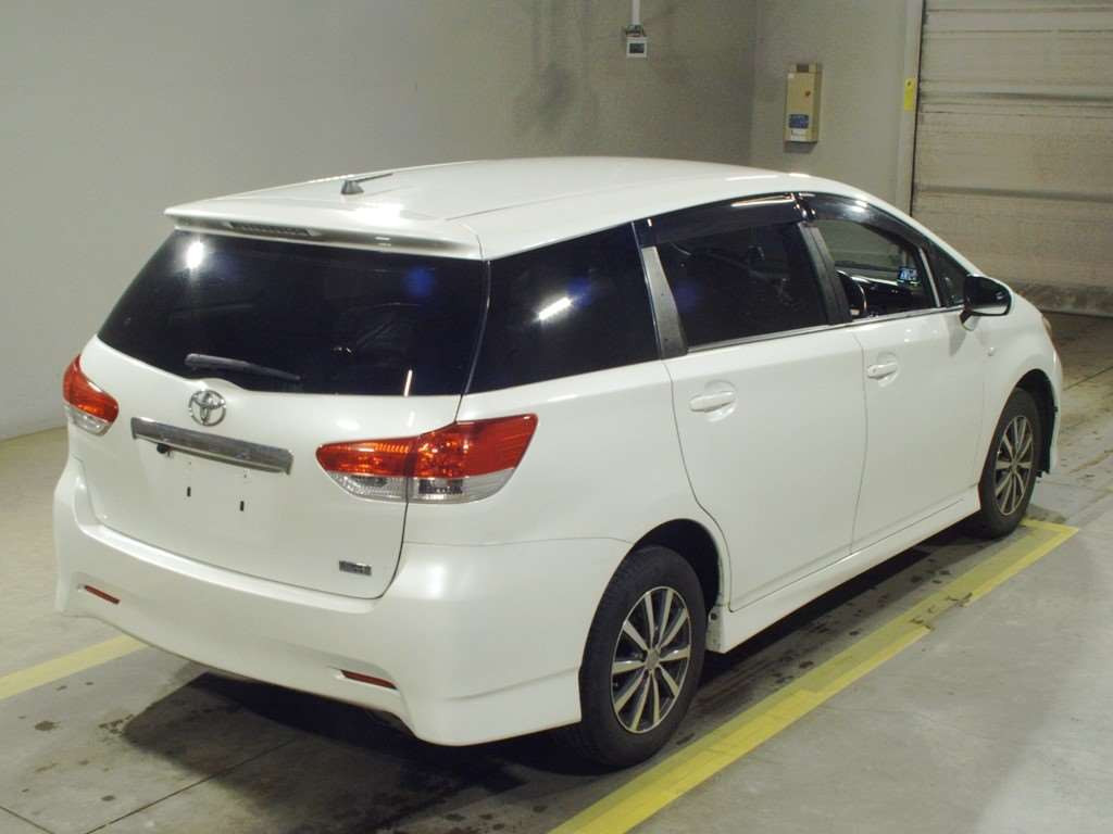 2010 Toyota Wish ZGE25W[1]