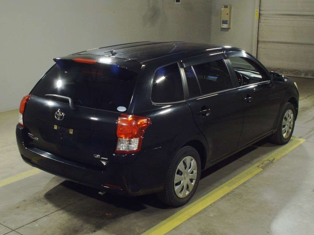 2012 Toyota Corolla Fielder NZE164G[1]