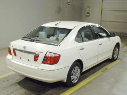 2004 Toyota Premio