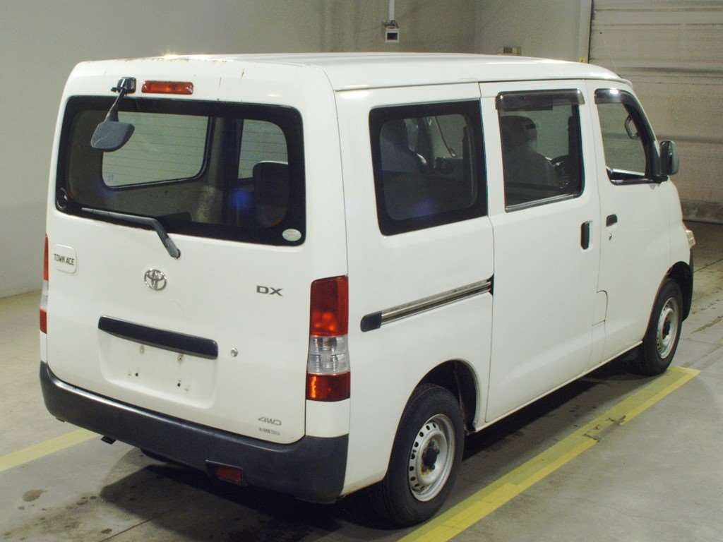 2011 Toyota Townace Van S412M[1]