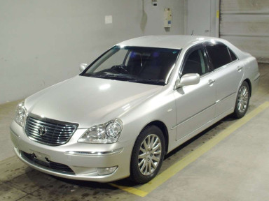 2005 Toyota Crown Majesta