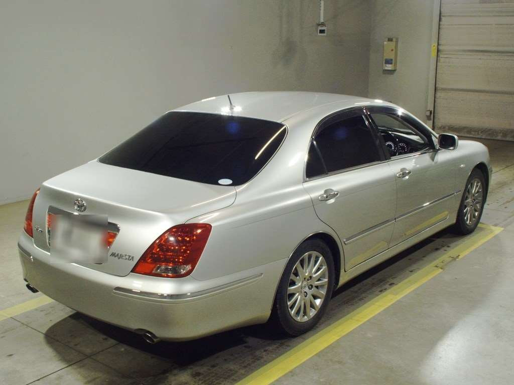 2005 Toyota Crown Majesta UZS187[1]