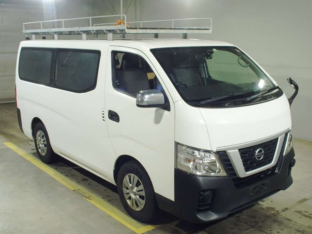 2018 Nissan NV350 CARAVAN VAN VW6E26[2]