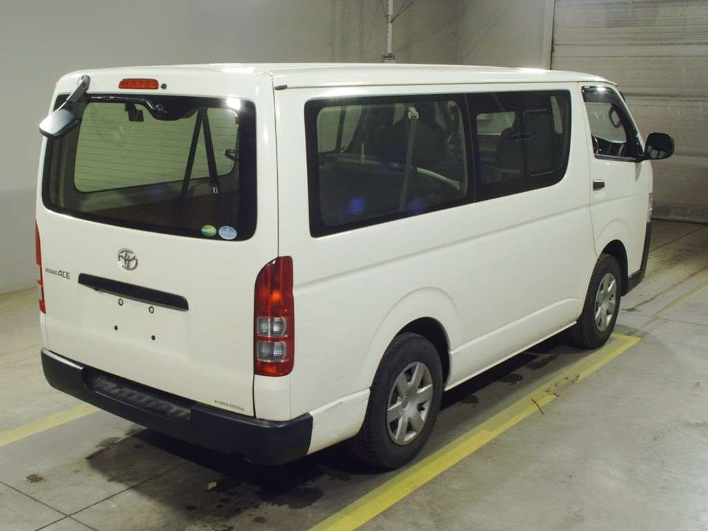 2019 Toyota Regiusace Van GDH206V[1]