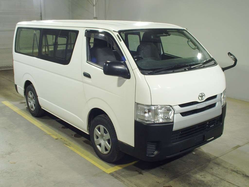 2019 Toyota Regiusace Van GDH206V[2]