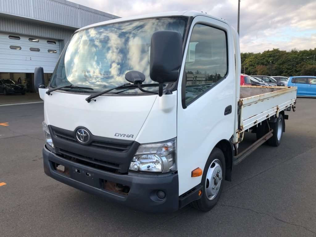 2016 Toyota Dyna Truck XZU710[0]