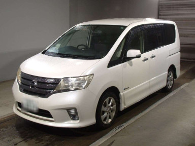 2013 Nissan Serena