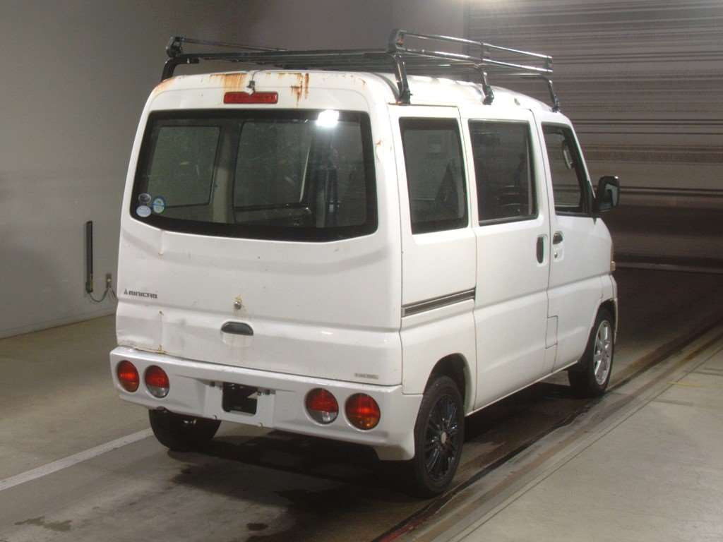 2005 Mitsubishi Minicab Van U61V[1]