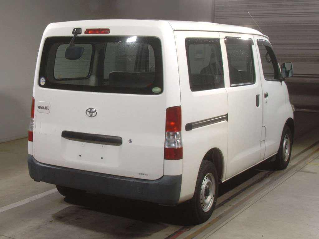 2013 Toyota Townace Van S402M[1]