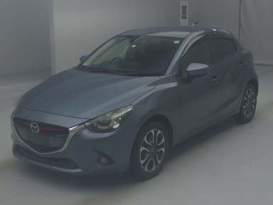 2016 Mazda Demio