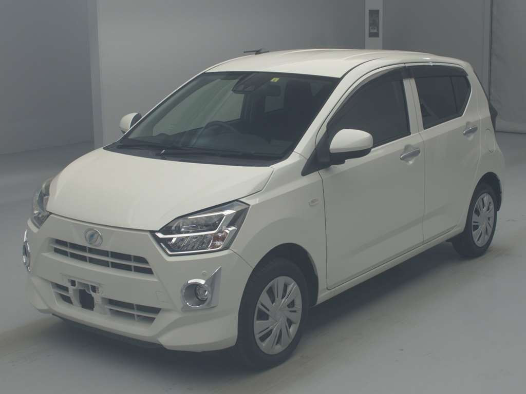 2017 Daihatsu Mira es LA360S[0]