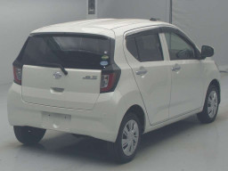 2017 Daihatsu Mira es