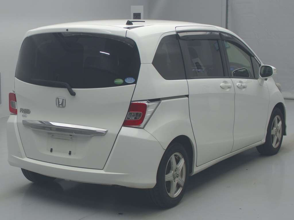 2014 Honda Freed GB3[1]