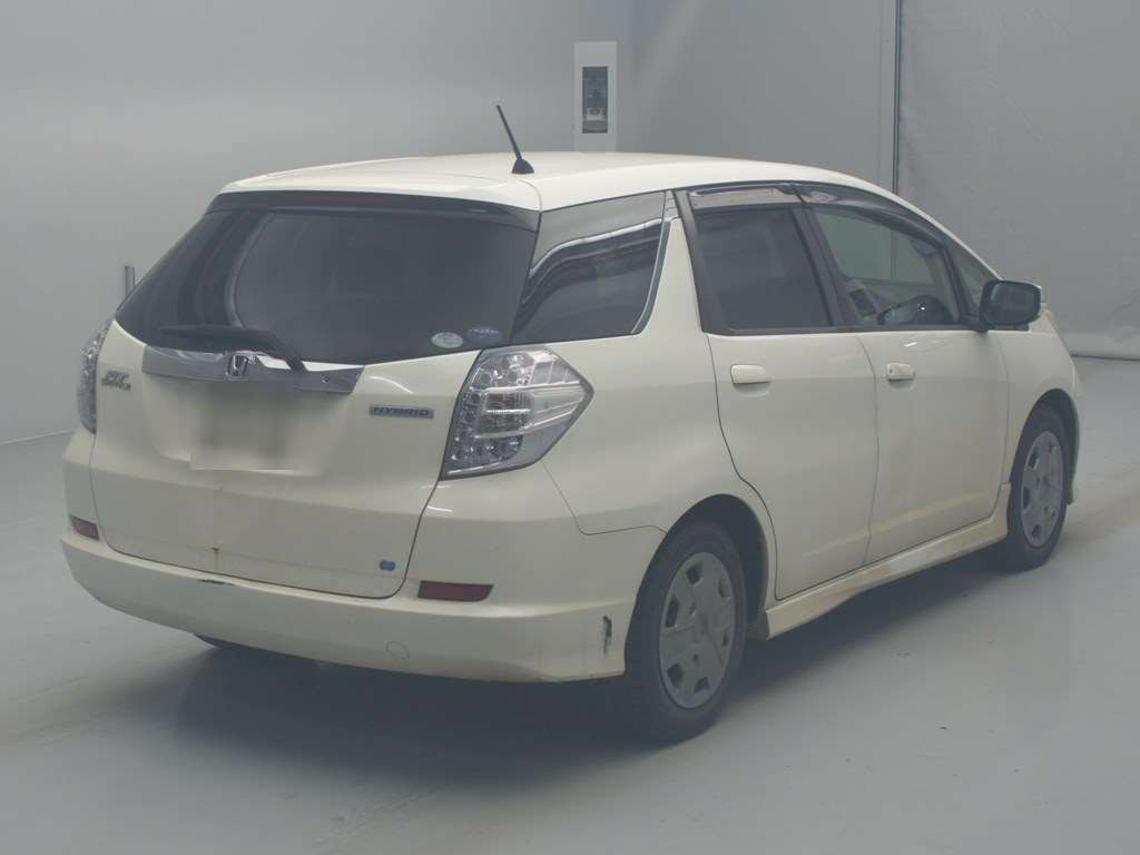 2011 Honda Fit Shuttle Hybrid GP2[1]