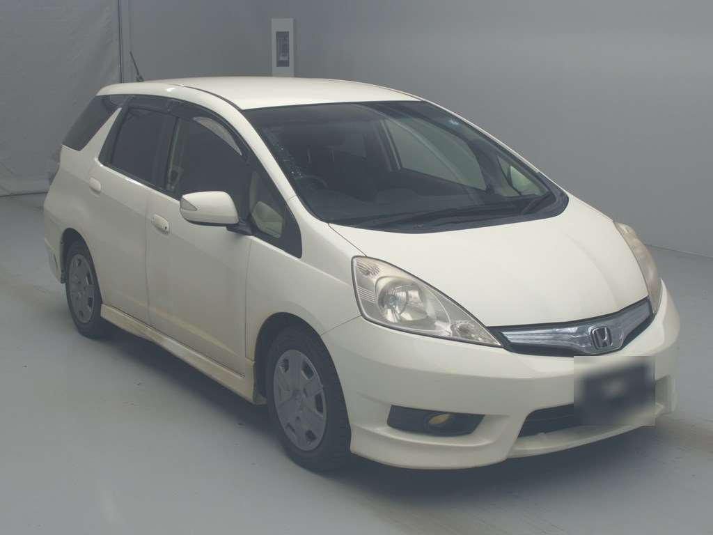 2011 Honda Fit Shuttle Hybrid GP2[2]