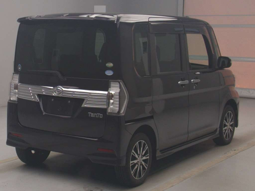 2016 Daihatsu Tanto Custom LA600S[1]