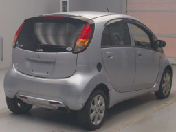 2008 Mitsubishi i