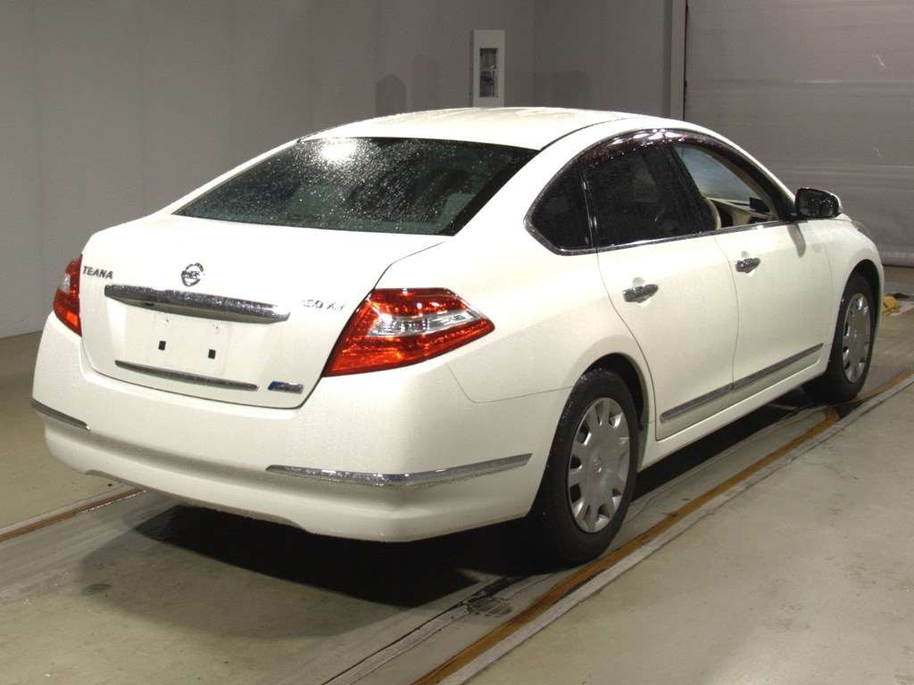 2010 Nissan Teana J32[1]