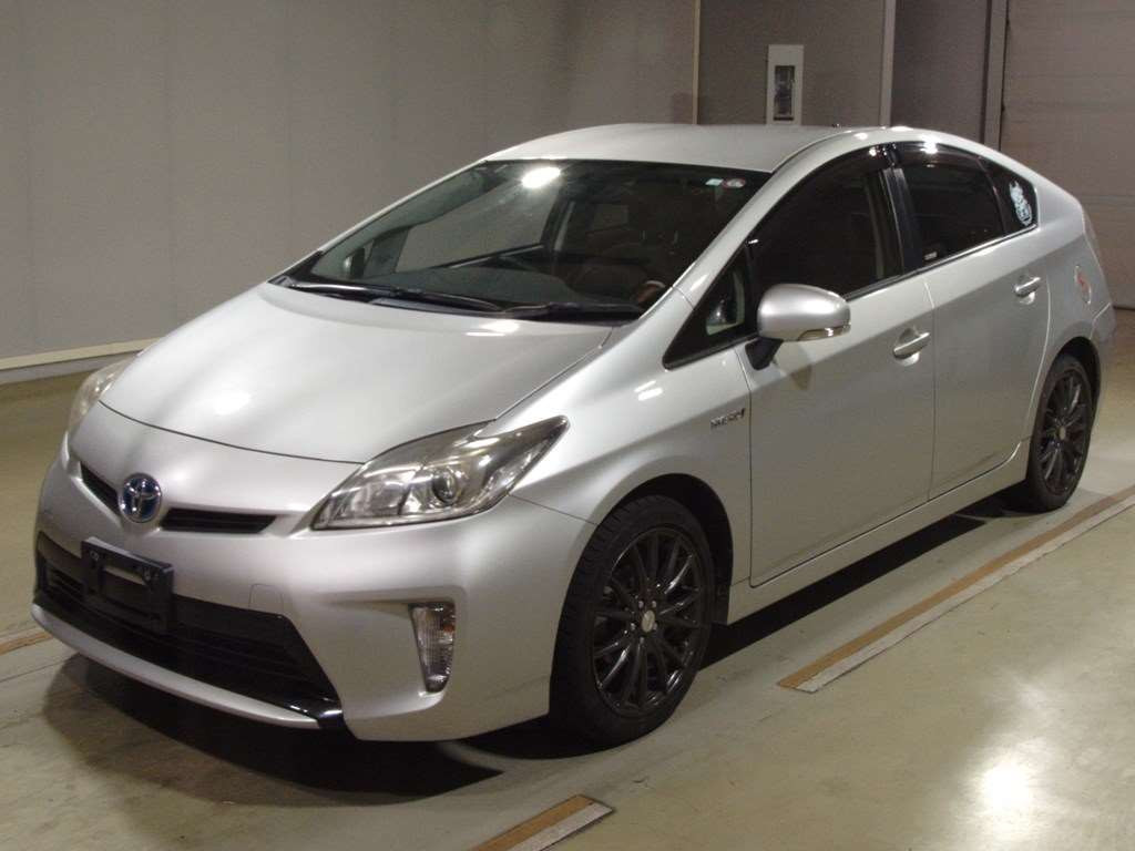 2014 Toyota Prius ZVW30[0]