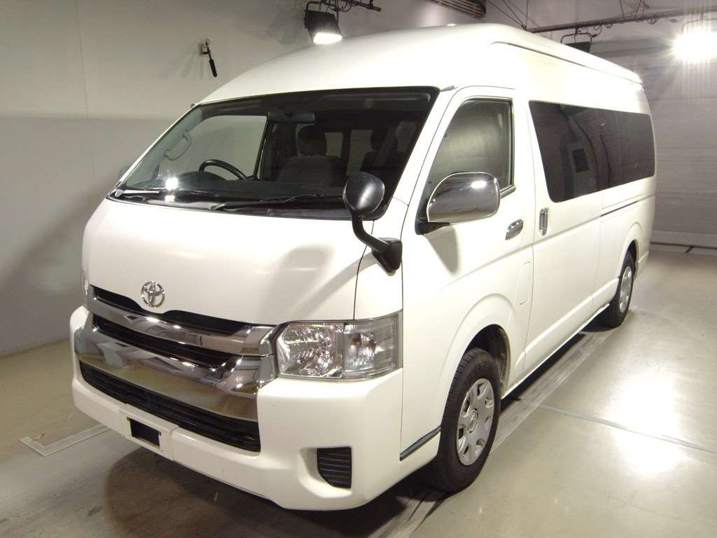 2017 Toyota Hiace Wagon TRH229W[0]